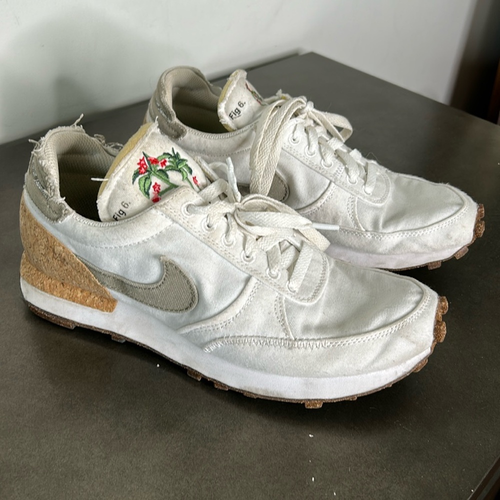 Nike DayBreak -Type Cork Pagoda size men’s 7.5 CZ9926-100